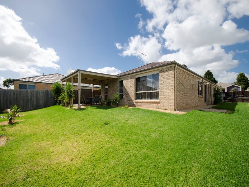 12 Astall Street, Carrum Downs VIC 3201