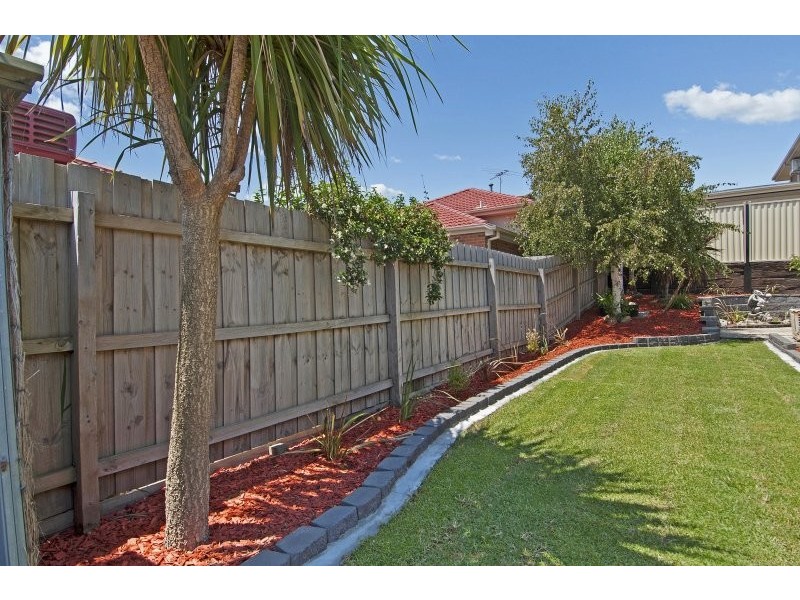 61 Clifton Park Drive, Carrum Downs VIC 3201