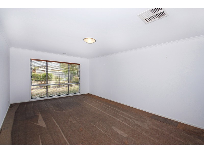 6 Torres Parade, Sandhurst VIC 3977