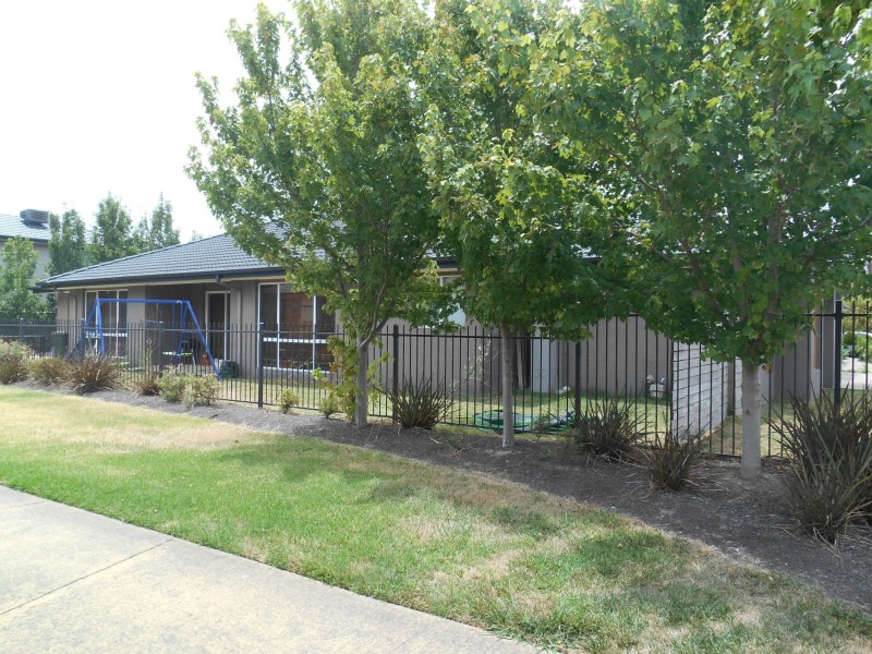 6 Torres Parade, Sandhurst VIC 3977