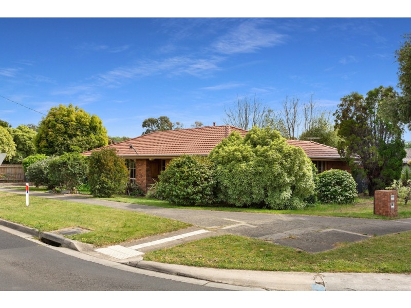 21 Greenwood Drive, Carrum Downs VIC 3201