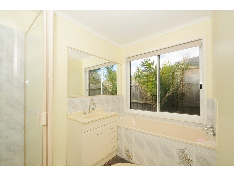 8 Palma Court, Frankston South VIC 3199
