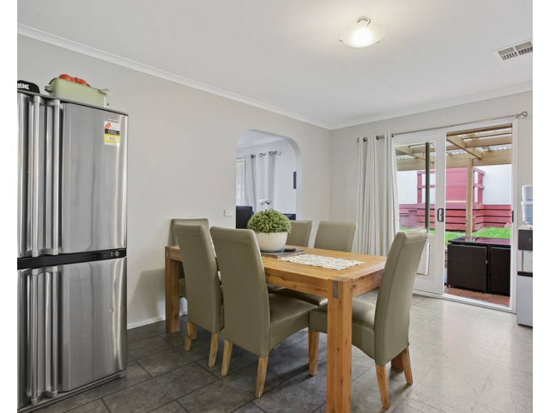 8 Marcella Place, Carrum Downs VIC 3201