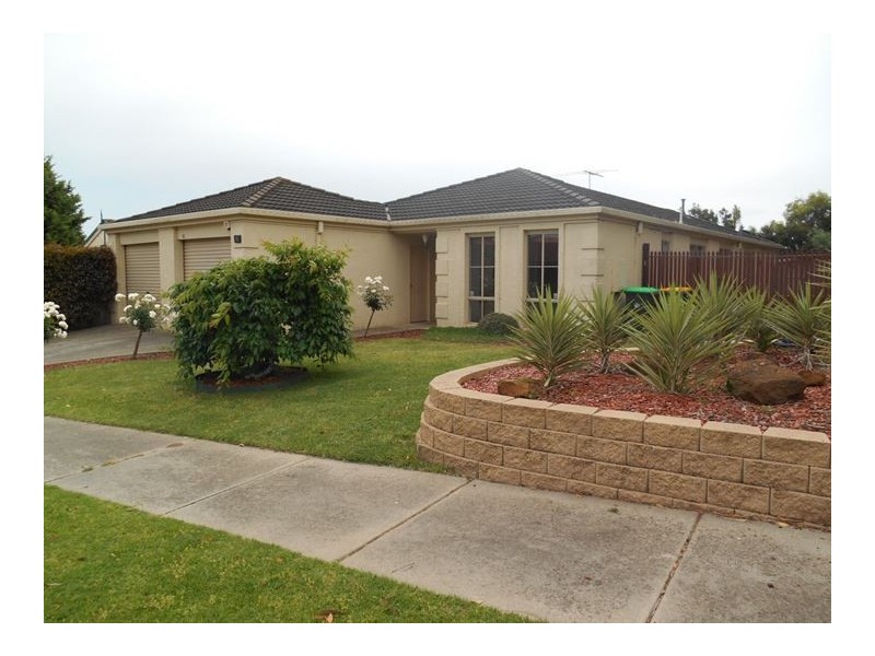 21 John Monash Drive, Skye VIC 3977