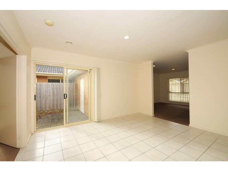 27/55 McClelland Drive, Skye VIC 3977