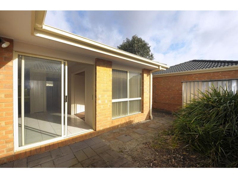 27/55 McClelland Drive, Skye VIC 3977