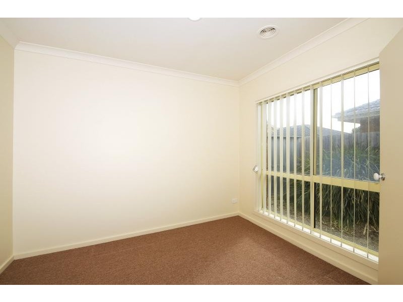 27/55 McClelland Drive, Skye VIC 3977