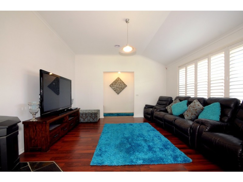 11 Goshawk Court, Carrum Downs VIC 3201