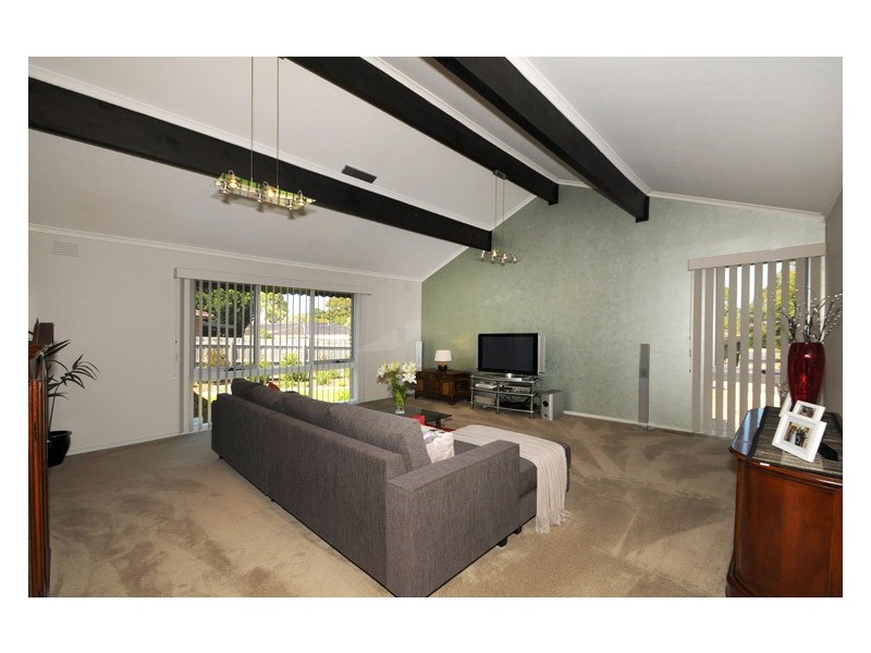 16 Zebrafinch Court, Carrum Downs VIC 3201