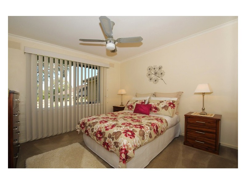 16 Zebrafinch Court, Carrum Downs VIC 3201