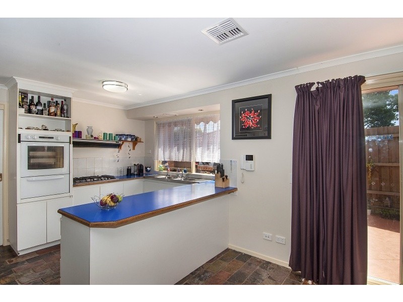 8 Orsett Court, Carrum Downs VIC 3201