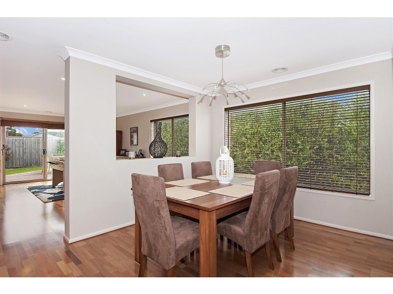 2 Katies Place, Carrum Downs VIC 3201