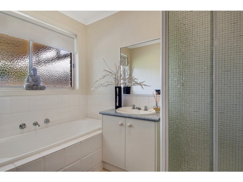 80 Oberon Drive, Carrum Downs VIC 3201