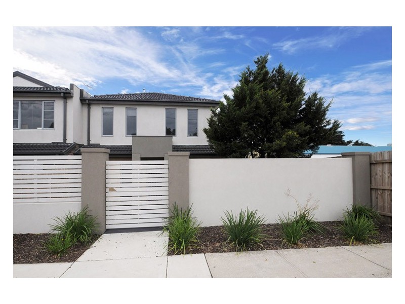 145c Hall Road, Skye VIC 3977