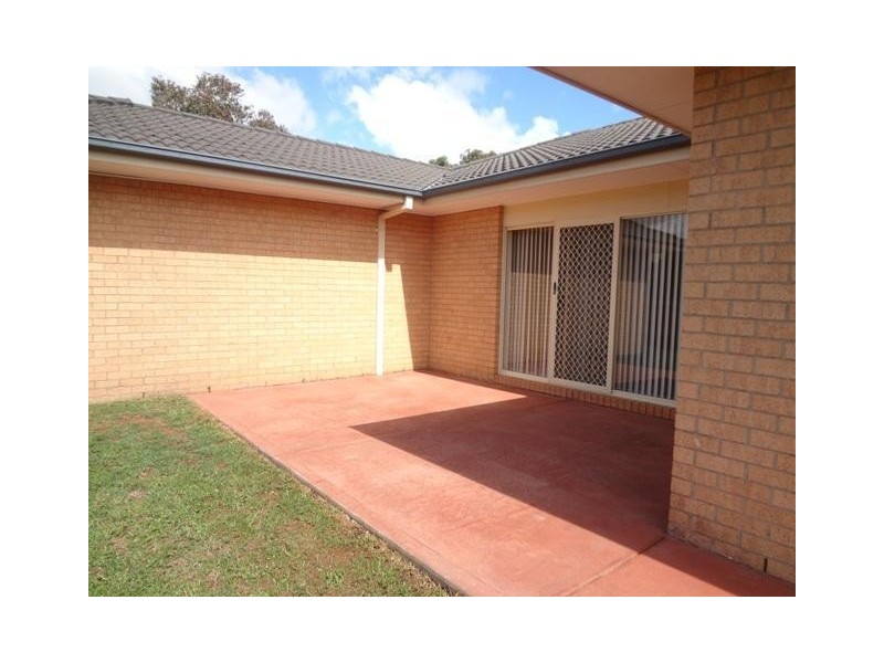 2 Kelly Terrace, Sandhurst VIC 3977