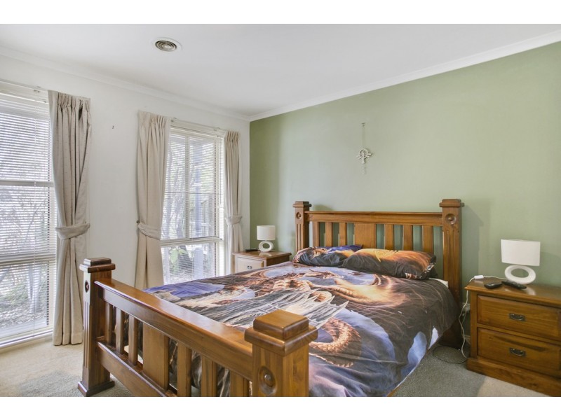 40 Veronica Drive, Skye VIC 3977