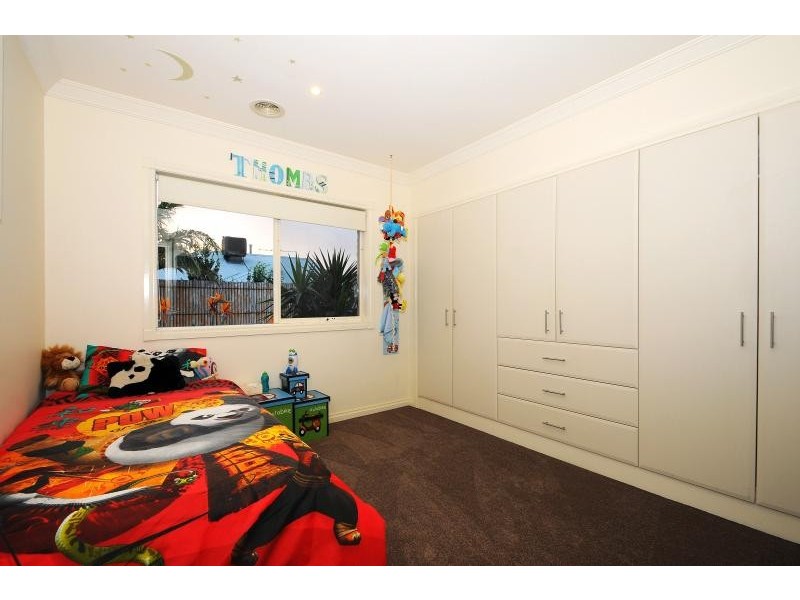 22 Friuli Place, Skye VIC 3977