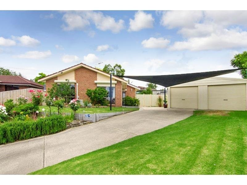 4 Tina Close, Carrum Downs VIC 3201