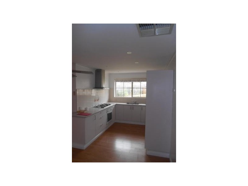 4 Tina Close, Carrum Downs VIC 3201