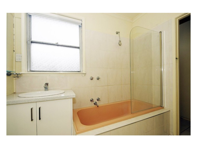 1/38 Rosemary Crescent, Frankston North VIC 3200