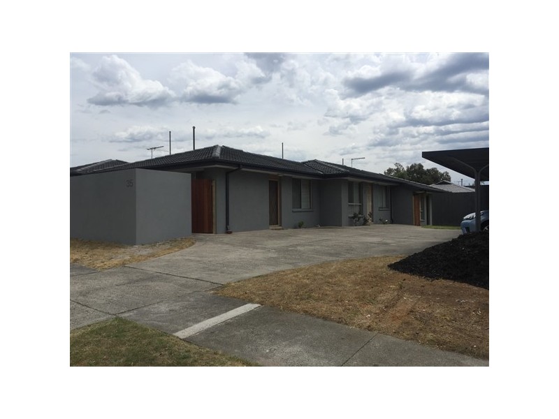2/33-35 Roberts Street, Frankston VIC 3199