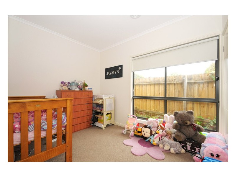 2/38 Rosemary Crescent, Frankston North VIC 3200