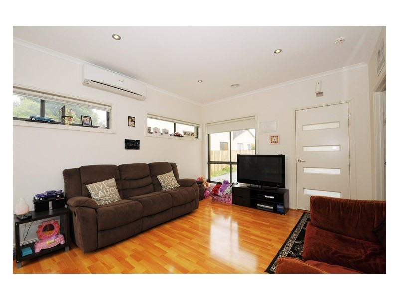 2/38 Rosemary Crescent, Frankston North VIC 3200