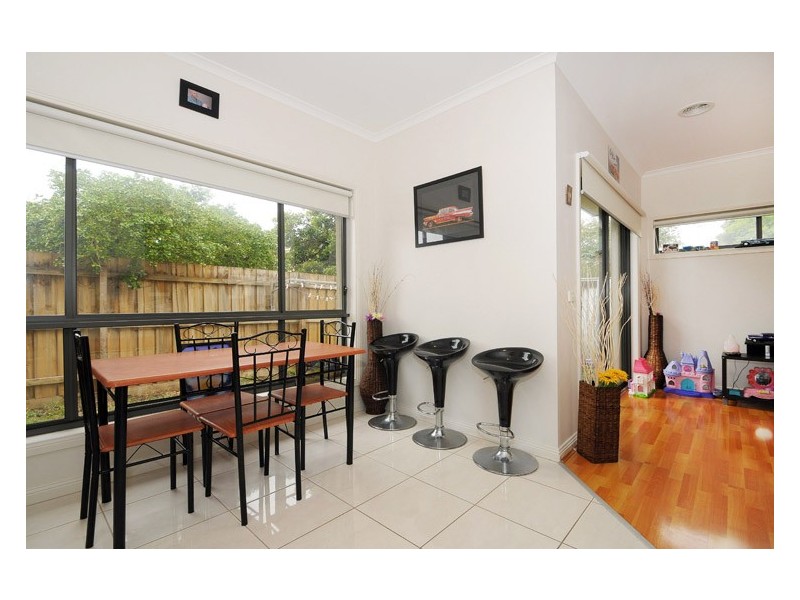 2/38 Rosemary Crescent, Frankston North VIC 3200