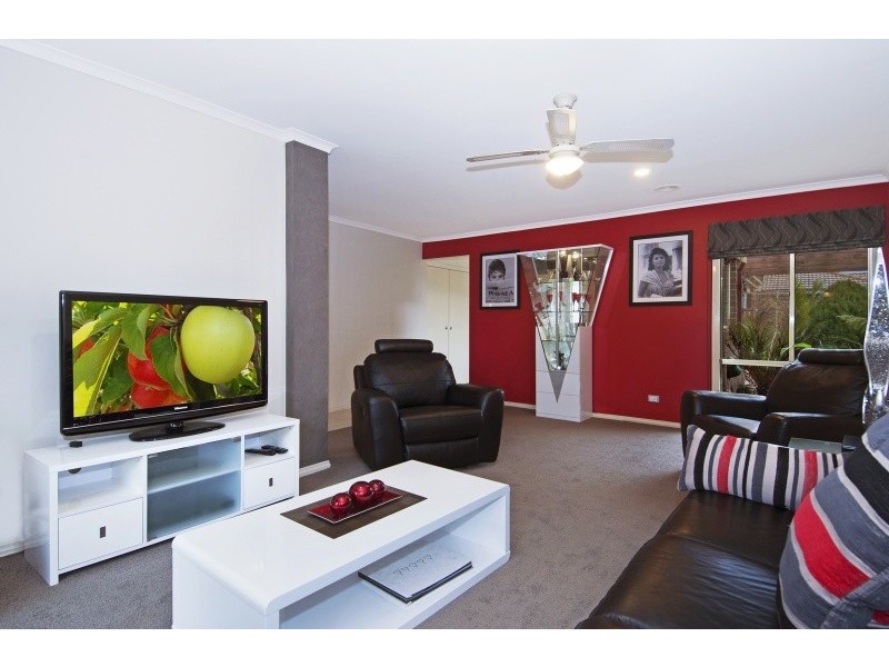 13 Brumbys Road, Carrum Downs VIC 3201