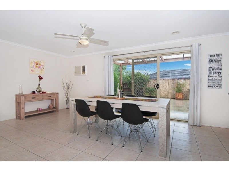 13 Brumbys Road, Carrum Downs VIC 3201