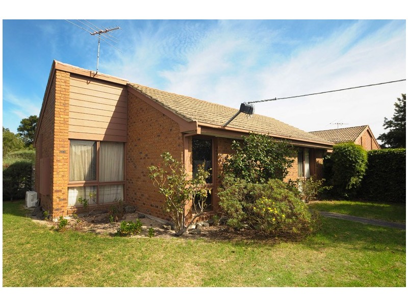 2/10 Levuka Street, Seaford VIC 3198