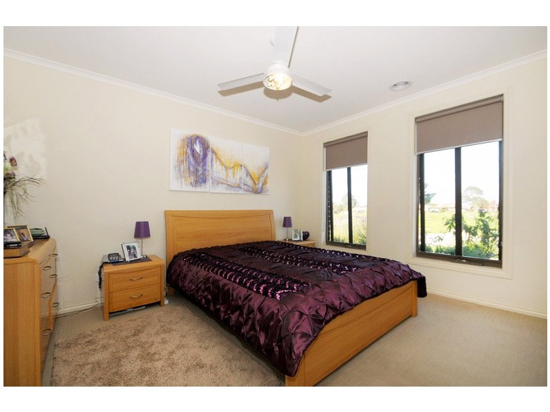 34 Jacaranda Drive, Carrum Downs VIC 3201