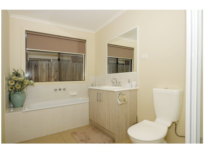 34 Jacaranda Drive, Carrum Downs VIC 3201