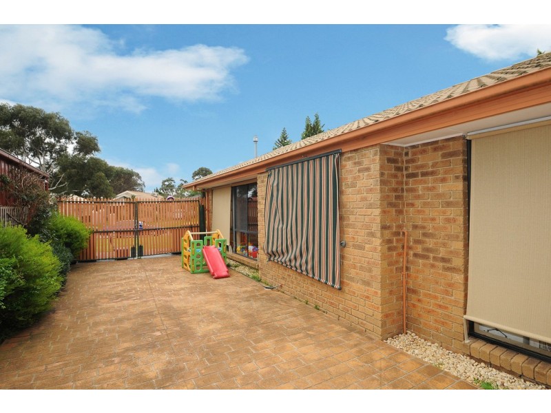 4 Minka Court, Skye VIC 3977