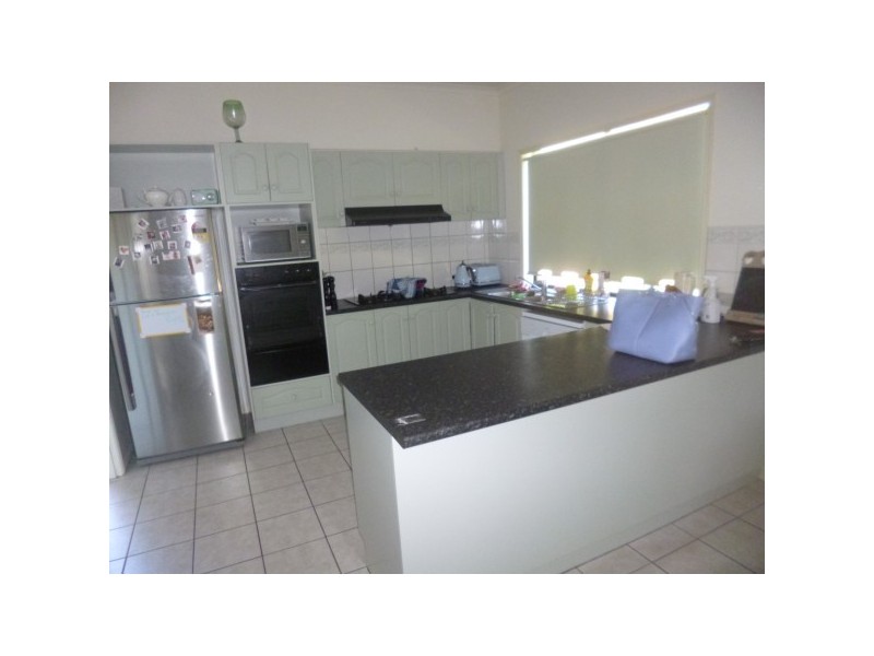 2 St Johns Wood, Skye VIC 3977