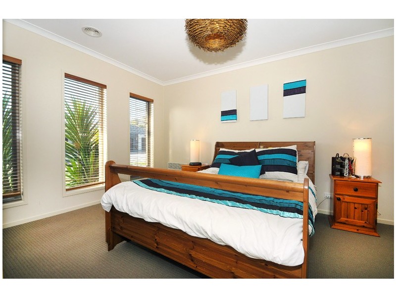 2 Beldale Court, Sandhurst VIC 3977