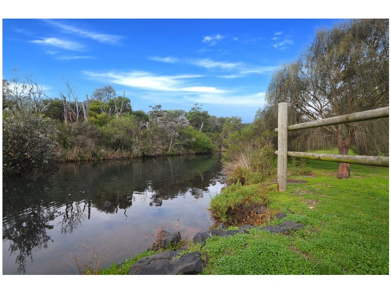 7/107 Nepean Highway, Seaford VIC 3198