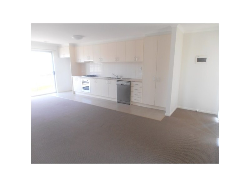 11/3 Elisa Place, Hastings VIC 3915