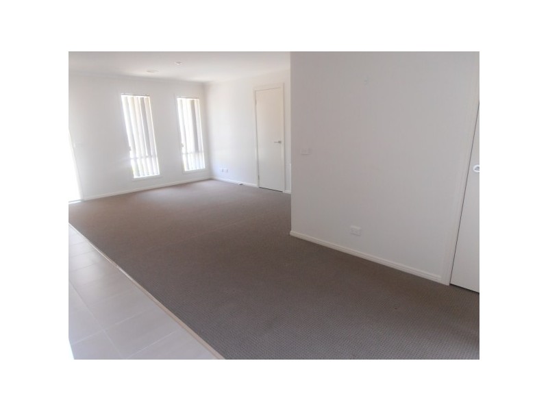 11/3 Elisa Place, Hastings VIC 3915