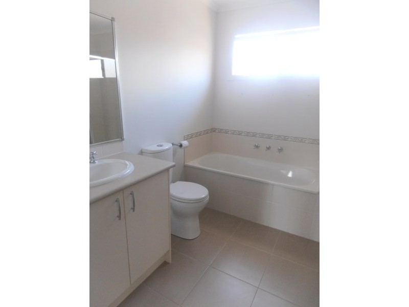 11/3 Elisa Place, Hastings VIC 3915