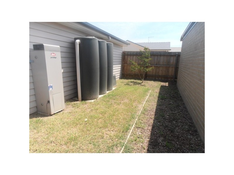 11/3 Elisa Place, Hastings VIC 3915