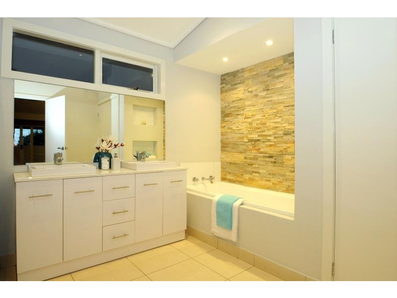 52 Apple Street, Pearcedale VIC 3912