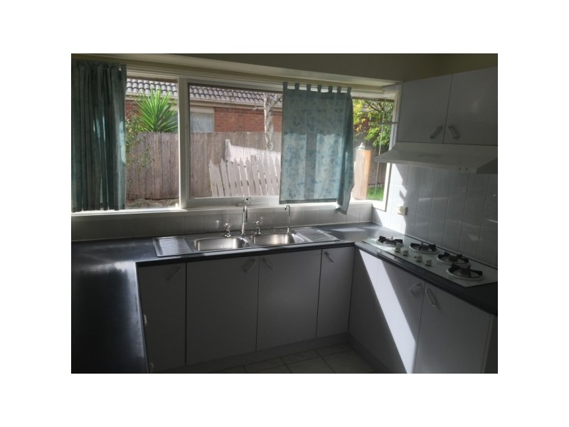 1 Burlorn Court, Carrum Downs VIC 3201