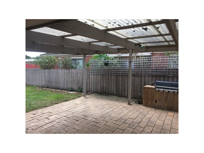 1 Burlorn Court, Carrum Downs VIC 3201