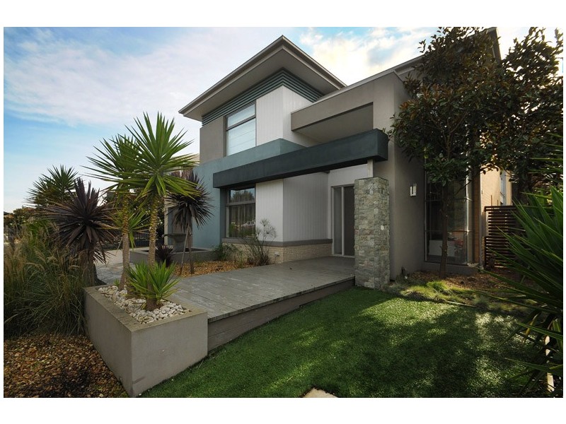 8 Peledora Place, Lyndhurst VIC 3975