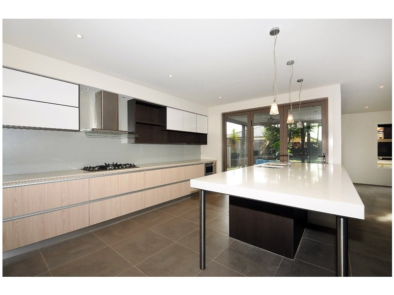 8 Peledora Place, Lyndhurst VIC 3975