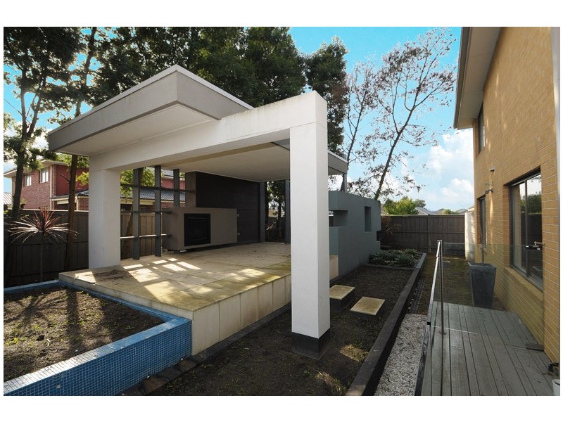 8 Peledora Place, Lyndhurst VIC 3975