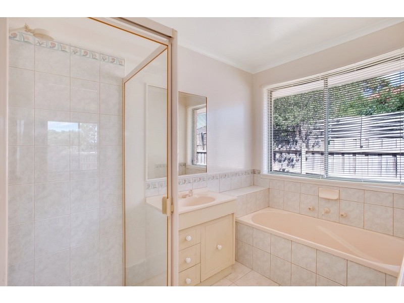 3 Clendon Court, Carrum Downs VIC 3201