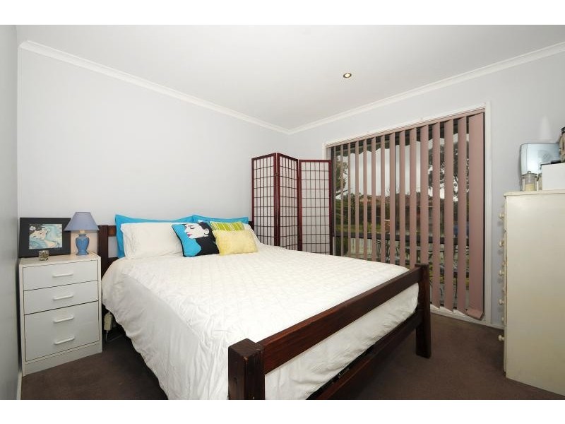 4 Orama Avenue, Carrum Downs VIC 3201