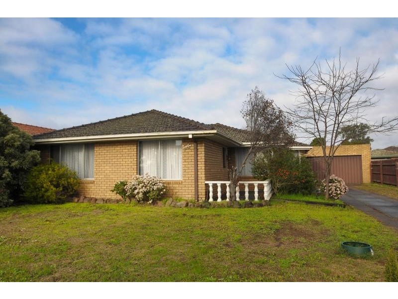 54 Maple Street, Seaford VIC 3198
